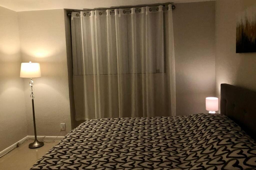 Spacious 1Br On The Beach, The Tides, Hollywood,Fl Экстерьер фото