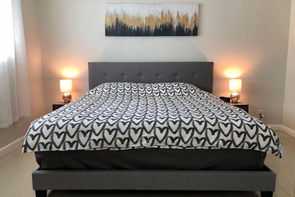 Spacious 1Br On The Beach, The Tides, Hollywood,Fl Экстерьер фото