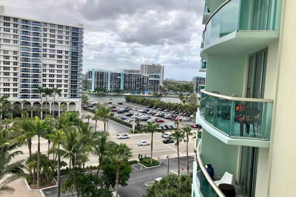 Spacious 1Br On The Beach, The Tides, Hollywood,Fl Экстерьер фото