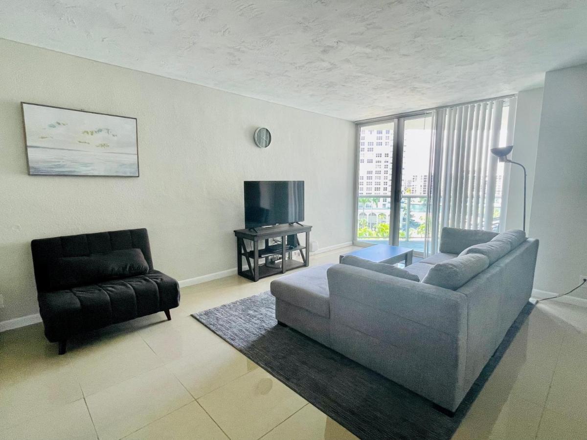 Spacious 1Br On The Beach, The Tides, Hollywood,Fl Экстерьер фото